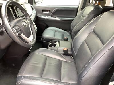 2016 Toyota Sienna SE 8-Passenger   - Photo 17 - Crest Hill, IL 60403
