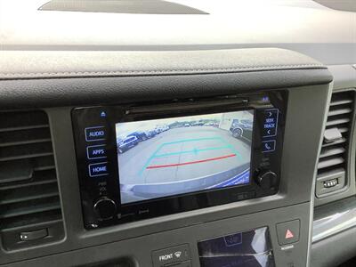 2016 Toyota Sienna SE 8-Passenger   - Photo 14 - Crest Hill, IL 60403