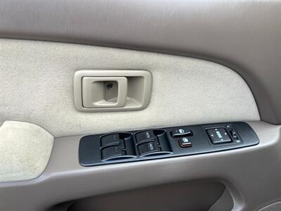 2001 Toyota 4Runner SR5 - Photo 30 - Crest Hill, IL 60403
