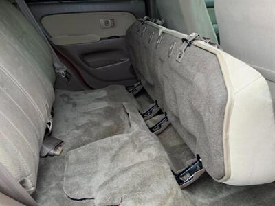 2001 Toyota 4Runner SR5 - Photo 12 - Crest Hill, IL 60403