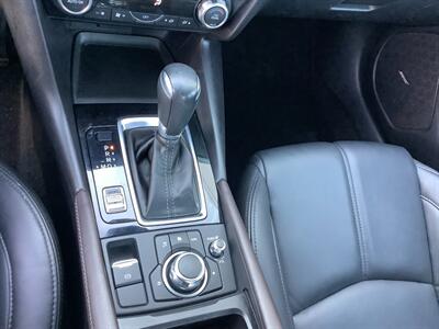 2018 Mazda Mazda3 Touring - Photo 22 - Crest Hill, IL 60403