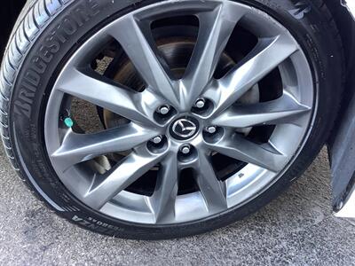 2018 Mazda Mazda3 Touring - Photo 42 - Crest Hill, IL 60403