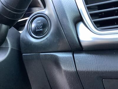 2018 Mazda Mazda3 Touring - Photo 23 - Crest Hill, IL 60403