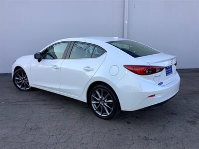 2018 Mazda Mazda3 Touring - Photo 5 - Crest Hill, IL 60403