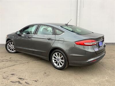 2017 Ford Fusion SE   - Photo 4 - Crest Hill, IL 60403