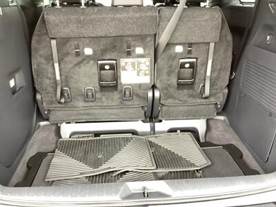 2025 Toyota Sienna Platinum   - Photo 69 - Crest Hill, IL 60403