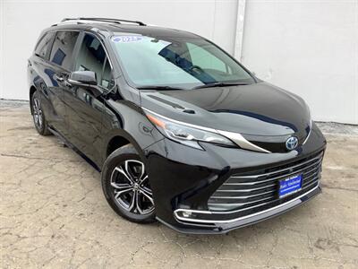 2025 Toyota Sienna Platinum   - Photo 10 - Crest Hill, IL 60403