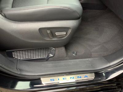 2025 Toyota Sienna Platinum   - Photo 52 - Crest Hill, IL 60403