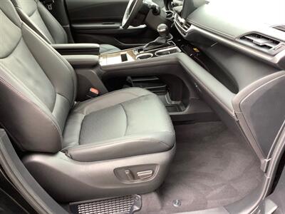 2025 Toyota Sienna Platinum   - Photo 53 - Crest Hill, IL 60403