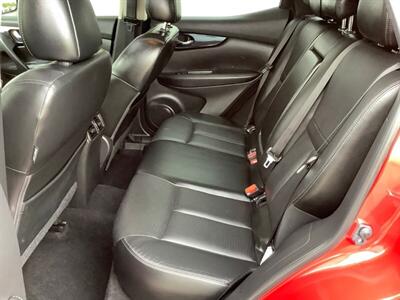 2017 Nissan Rogue Sport SL - Photo 30 - Crest Hill, IL 60403