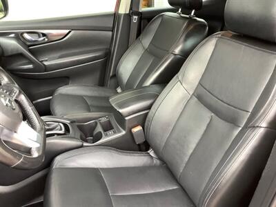 2017 Nissan Rogue Sport SL - Photo 27 - Crest Hill, IL 60403