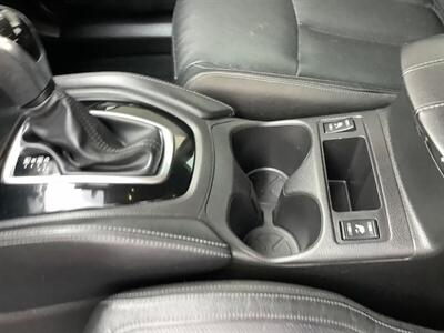 2017 Nissan Rogue Sport SL - Photo 16 - Crest Hill, IL 60403