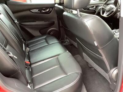 2017 Nissan Rogue Sport SL - Photo 32 - Crest Hill, IL 60403