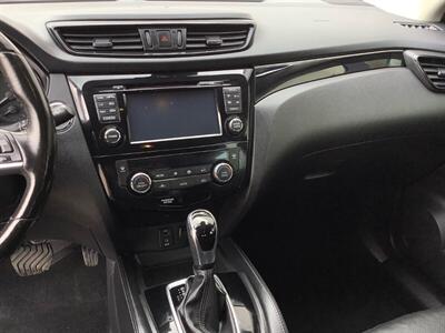 2017 Nissan Rogue Sport SL - Photo 17 - Crest Hill, IL 60403