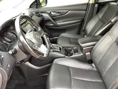 2017 Nissan Rogue Sport SL - Photo 14 - Crest Hill, IL 60403