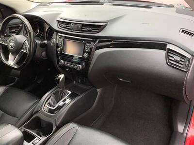 2017 Nissan Rogue Sport SL   - Photo 37 - Crest Hill, IL 60403