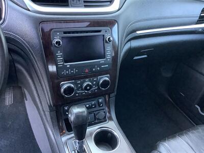 2016 Chevrolet Traverse LTZ - Photo 15 - Crest Hill, IL 60403