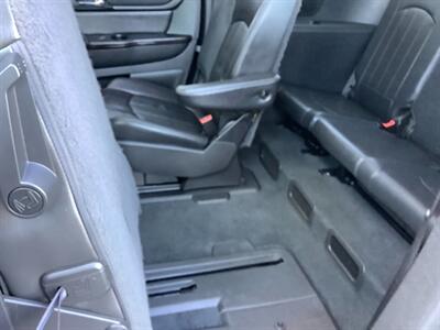 2016 Chevrolet Traverse LTZ - Photo 30 - Crest Hill, IL 60403