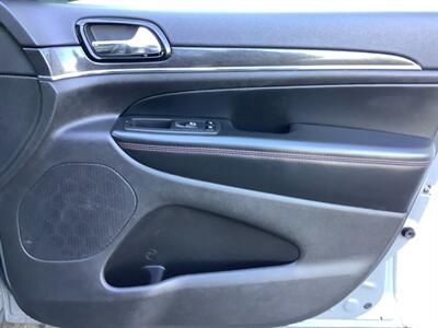 2021 Jeep Grand Cherokee Trailhawk  Window Sticker of $50,405! Loaded! - Photo 34 - Crest Hill, IL 60403