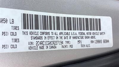 2012 Chrysler Town & Country Touring-L - Photo 23 - Crest Hill, IL 60403