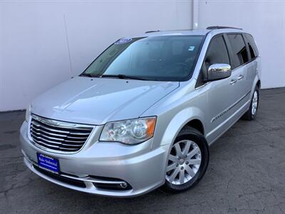 2012 Chrysler Town & Country Touring-L   - Photo 2 - Crest Hill, IL 60403