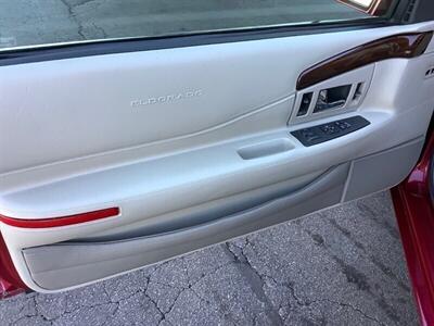2002 Cadillac Eldorado ESC   - Photo 10 - Crest Hill, IL 60403