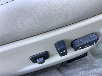 2002 Cadillac Eldorado ESC   - Photo 32 - Crest Hill, IL 60403