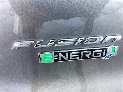 2014 Ford Fusion Energi Titanium   - Photo 43 - Crest Hill, IL 60403