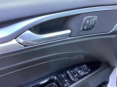 2014 Ford Fusion Energi Titanium   - Photo 17 - Crest Hill, IL 60403