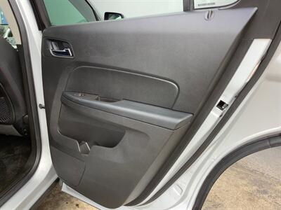 2015 Chevrolet Equinox LT   - Photo 23 - Crest Hill, IL 60403