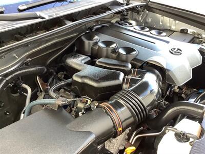 2011 Toyota 4Runner Limited - Photo 24 - Crest Hill, IL 60403