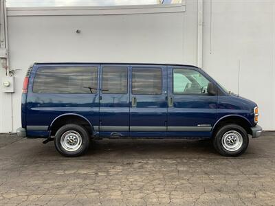 2002 Chevrolet Express G2500 LS   - Photo 41 - Crest Hill, IL 60403