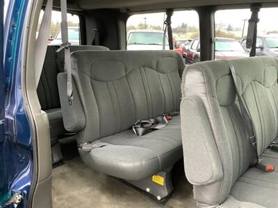 2002 Chevrolet Express G2500 LS   - Photo 21 - Crest Hill, IL 60403