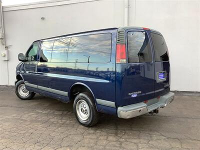 2002 Chevrolet Express G2500 LS   - Photo 4 - Crest Hill, IL 60403