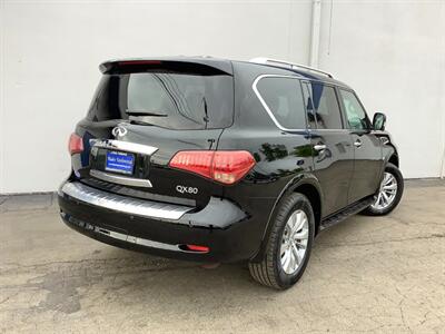 2017 INFINITI QX80 - Photo 8 - Crest Hill, IL 60403