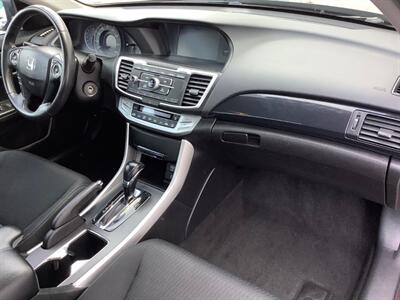 2015 Honda Accord Sport   - Photo 32 - Crest Hill, IL 60403