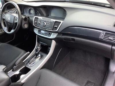 2015 Honda Accord Sport   - Photo 32 - Crest Hill, IL 60403