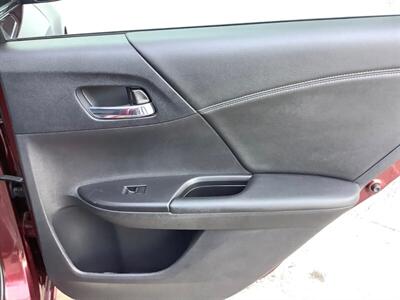 2015 Honda Accord Sport   - Photo 26 - Crest Hill, IL 60403