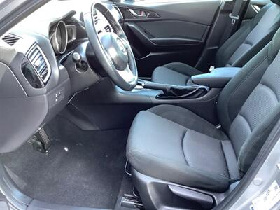 2014 Mazda Mazda3 i Touring   - Photo 12 - Crest Hill, IL 60403