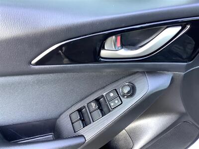 2014 Mazda Mazda3 i Touring   - Photo 11 - Crest Hill, IL 60403