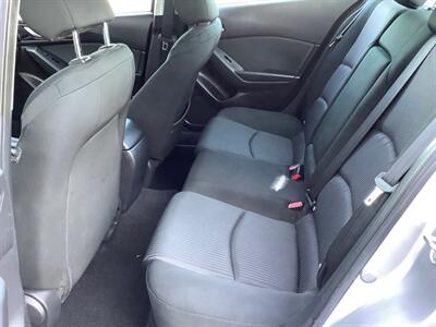 2014 Mazda Mazda3 i Touring   - Photo 21 - Crest Hill, IL 60403