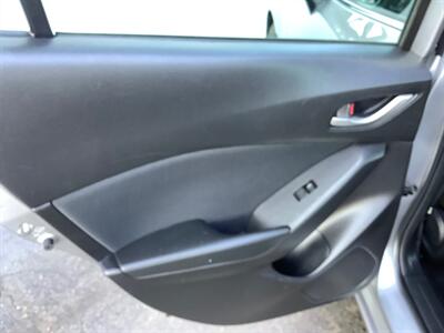 2014 Mazda Mazda3 i Touring   - Photo 20 - Crest Hill, IL 60403