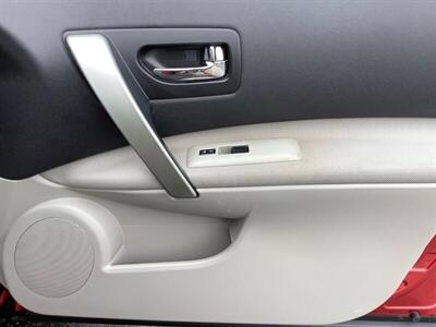 2014 Nissan Rogue Select S   - Photo 26 - Crest Hill, IL 60403