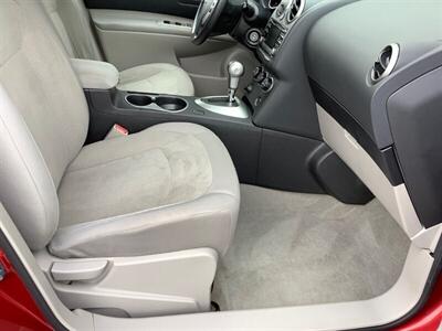 2014 Nissan Rogue Select S   - Photo 28 - Crest Hill, IL 60403