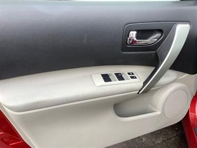 2014 Nissan Rogue Select S   - Photo 11 - Crest Hill, IL 60403