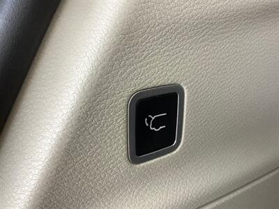 2017 Chrysler Pacifica Touring-L   - Photo 48 - Crest Hill, IL 60403