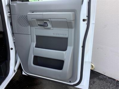 2012 Ford E-250   - Photo 21 - Crest Hill, IL 60403