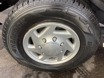 2012 Ford E-250   - Photo 38 - Crest Hill, IL 60403