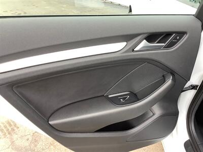 2015 Audi A3 2.0T quattro Premium - Photo 25 - Crest Hill, IL 60403