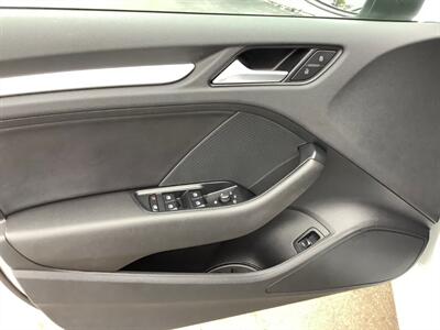 2015 Audi A3 2.0T quattro Premium - Photo 10 - Crest Hill, IL 60403